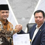 Lasarus: Palu yang Saya Ketuk Bukan Untuk Memberi Karpet Merah ke Transmigran Baru