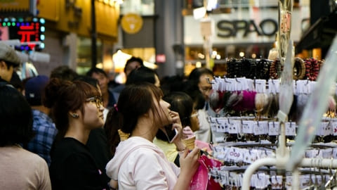 Arti Rojali dan Rohana: Memahami Perilaku Konsumen Arti Rojali dan Rohana: Memahami Perilaku Konsumen