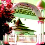 Sejarah Berdirinya Pondok Pesantren Lirboyo Kediri: Jejak Ulama dan Kontribusi Pendidikan