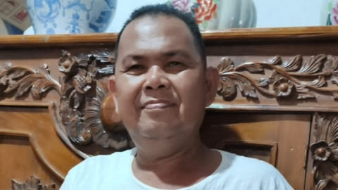 Batal Umrah: Warga Pontianak Jual Rumah, Malah Terlantar di Sidoharjo!