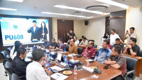 Ngamen ke Jakarta, Bupati Sujiwo Perjuangkan Infrastruktur Kubu Raya