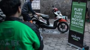 Pemerintah melalui Kemenhub menaikan tarif Ojek Online Mulai 29 Agustus 2022 mendatang.