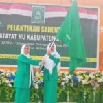 Ketua Fatayat NU Kalbar Melantik Fatayat NU Kabupaten Sekadau