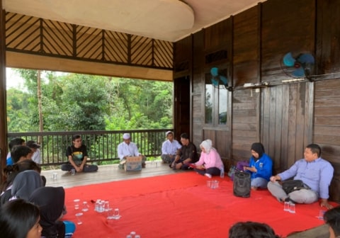 Niken Gelar Pelatihan Jurnalistik bagi Anak Muda Singkawang