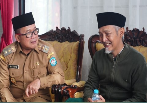 Wabup Sujiwo Sambut Kedatangan Rois Syuriah PBNU