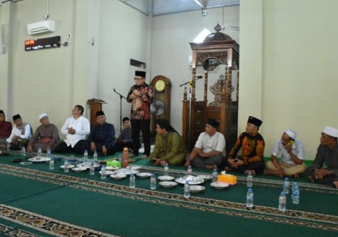 Wabup Sujiwo Donasikan 50 Juta untuk Masjid Awwaluddin Sungai Raya