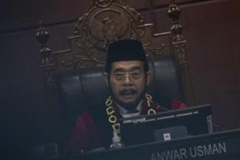 Buntut Putusan MK Batas Usia Capres Cawapres, Anwar Usman Dilaporkan ke Dewan Etik