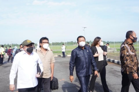 Lasarus Minta Bandara Supadio Kembali Jadi Bandara Internasional