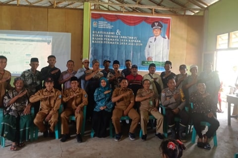 Pisah Sambut Antar PJ Kades Bersama Kades Terpilih Desa Permata Jaya
