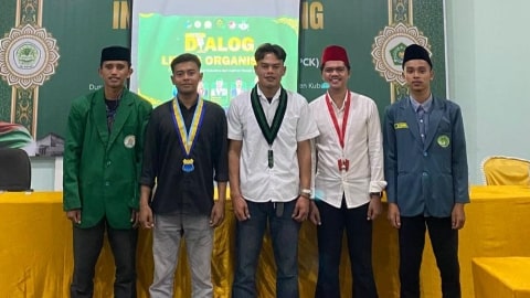 Sejumlah Kader OKP dan Remaja Parit H Abdurrahman Siap Jaga Lingkungan-min Sejumlah Kader OKP dan Remaja Parit H Abdurrahman Siap Jaga Lingkungan