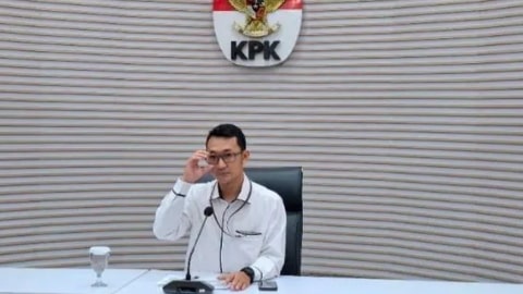 Disebut Cuma Bawa Koper Pakaian, KPK Klaim Amankan Dokumen dari Rumah Gubernur Kalbar