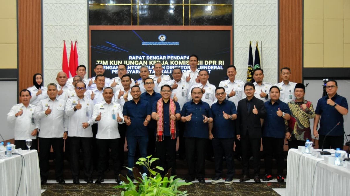 Franciscus Sibarani Ketua Tim Kunjungan Kerja Komisi XIII DPR RI Franciscus Sibarani Ketua Tim Kunjungan Kerja Komisi XIII DPR RI