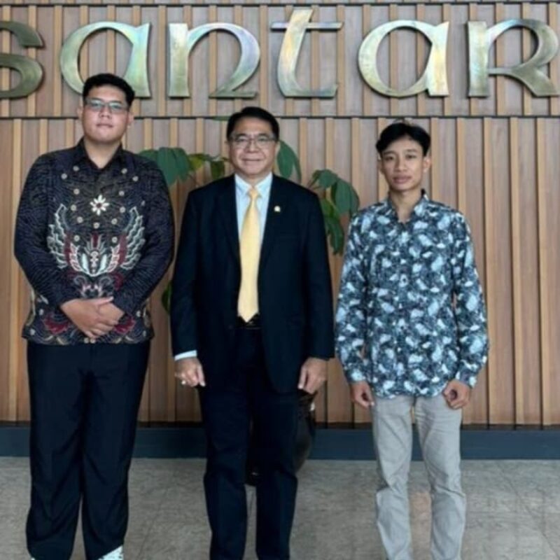 Franciscus Sibarani Fasilitasi Beasiswa ke China bagi Dua Putra Kalimantan Barat, Wujud Komitmen Membangun SDM Unggul