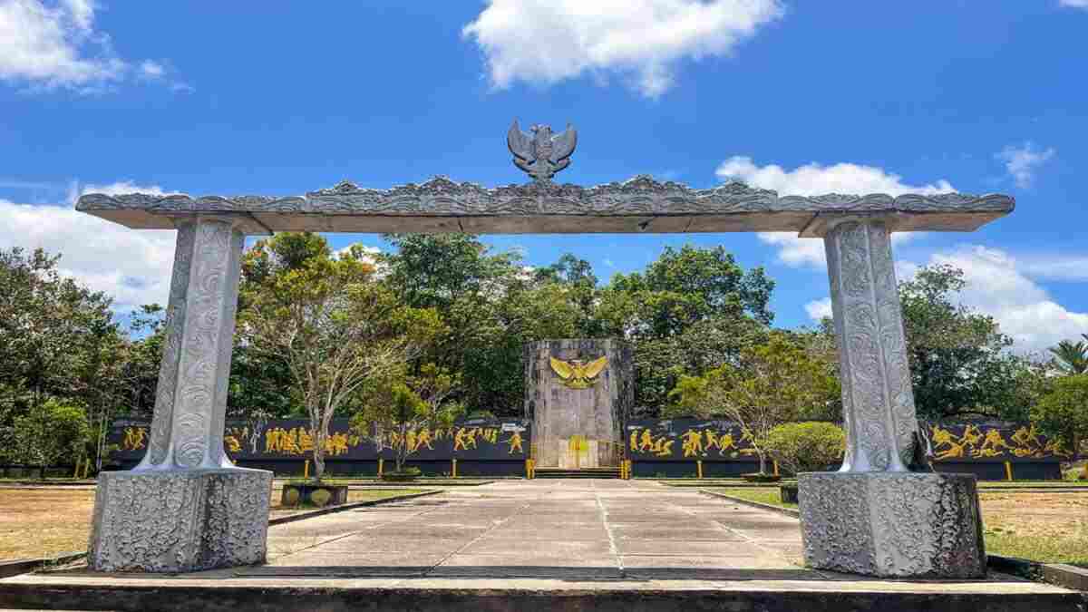 Hari Berkabung Daerah, Hari Berkabung Daerah Kalbar, 28 Juni, Kalimantan Barat, Kalbar, Peristiwa Mandor Berdarah, Mandor Berdarah, Bendera Setengah Tiang, Sejarah Kalbar, Makam Juang Mandor, Landak, Jepang, Sejarah Indonesia, Berita Kalbar, Zonakalbar.com