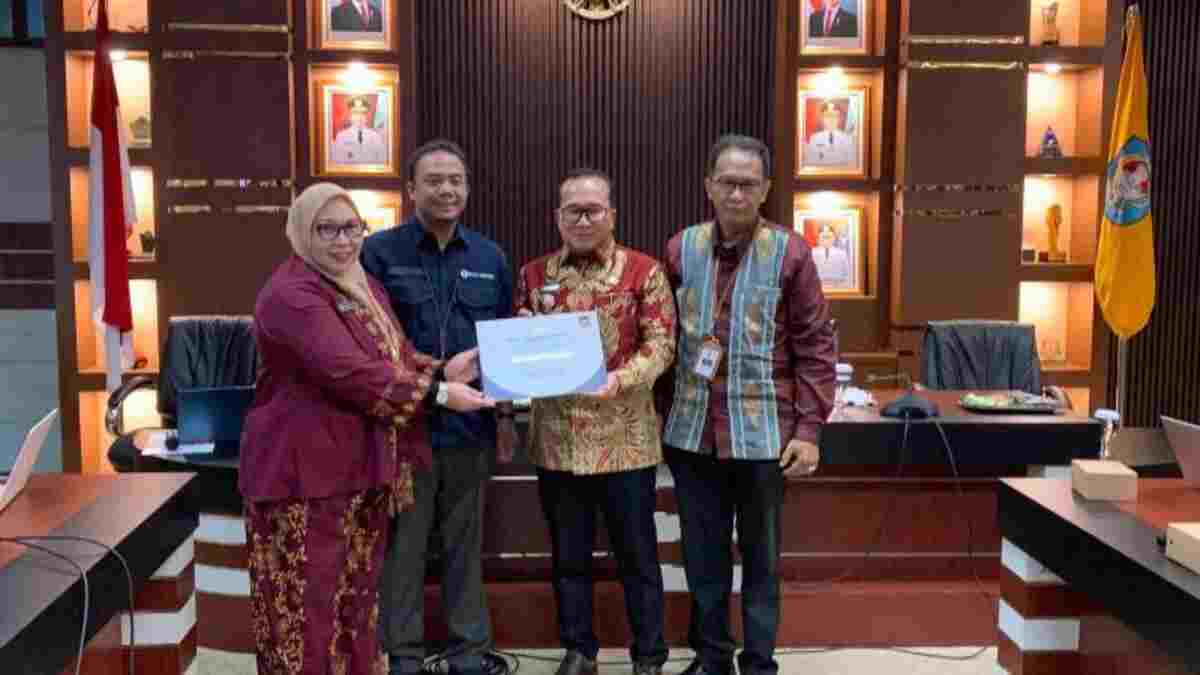 kubu-raya-tp2dd-terbaik-kalimantan-2026.jpg Kubu Raya Raih Peringkat 3 TP2DD se-Kalimantan, Sujiwo Sebut Digitalisasi Kunci Tingkatkan PAD
