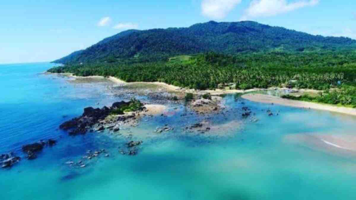 estinasi wisata terindah di Kalimantan Barat mulai dari Pantai Temajuk hingga Danau Sentarum. estinasi wisata terindah di Kalimantan Barat mulai dari Pantai Temajuk hingga Danau Sentarum.