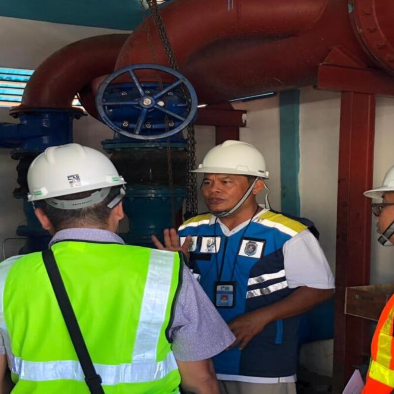 Perusahaan Umum Daerah Air Minum (Perumdam) Tirta Senentang Kabupaten Sintang melakukan studi banding ke Perumda Air Minum Tirta Raya Kabupaten Kubu Raya pada Jumat (26/6/2026)