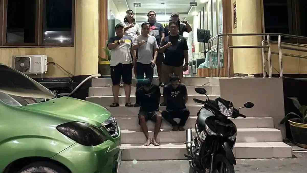 Pakai Jaket dan Sarung, Pencuri Motor di Kubu Raya Beraksi dengan Mobil Xenia