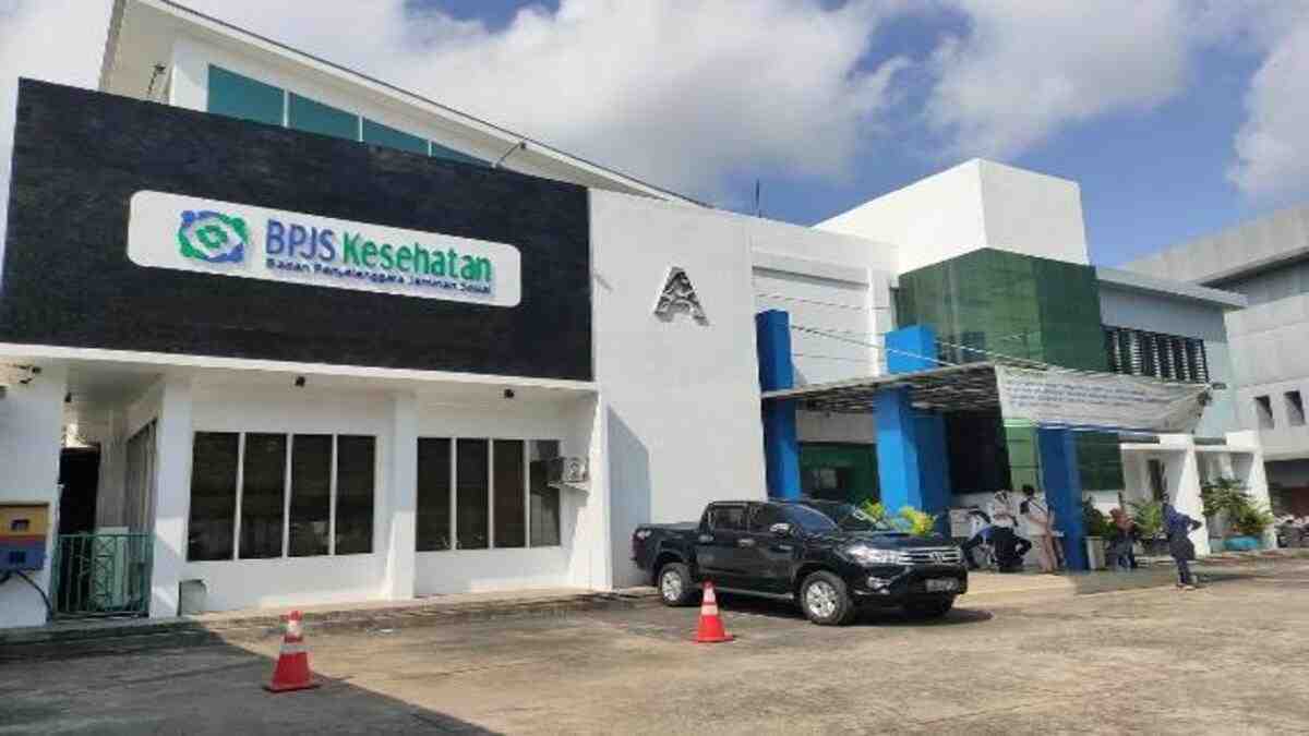 Daftar 4 Instansi Pemerintah Buka Loker Besar-besaran Juni-Juli 2026 Daftar 4 instansi pemerintah buka loker besar-besaran Juni-Juli 2026 untuk lulusan D3 semua jurusan dengan berbagai posisi yang tersedia.