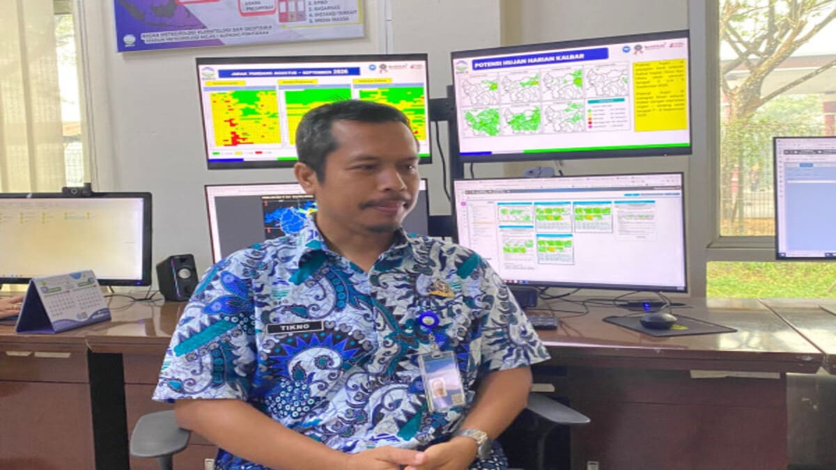 Hotspot Kalbar Tembus 2.000 Titik Sehari, BMKG Ingatkan September Masih Rawan Karhutla Hotspot Kalbar Tembus 2.000 Titik Sehari, BMKG Ingatkan September Masih Rawan Karhutla