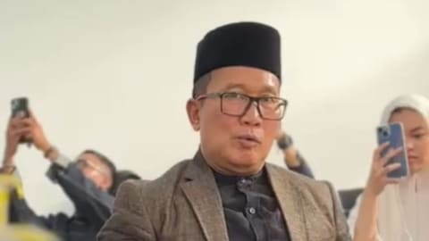 Bupati Sujiwo Komitmen Perhatikan Pesantren dan Rumah Ibadah Lintas Agama di Kubu Raya Bupati Sujiwo Komitmen Perhatikan Pesantren dan Rumah Ibadah Lintas Agama di Kubu Raya