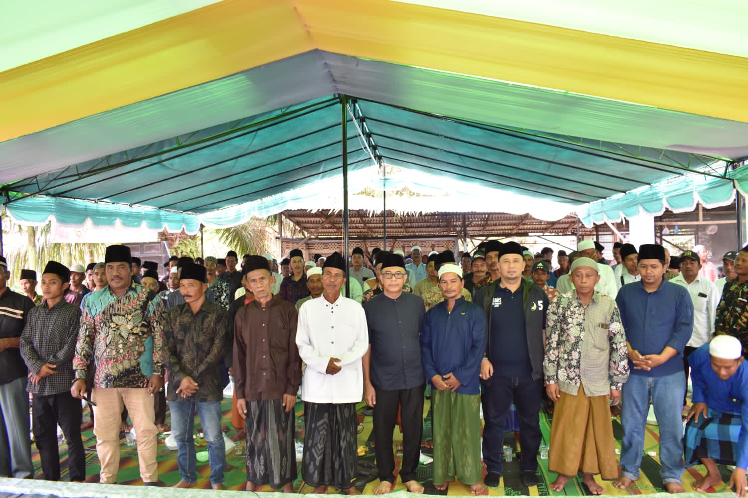 Kunjungi Warga Dusun Zakia Desa Permata Jaya, Syarif Abdullah Janji Lanjutkan Program Pembangunan Berbasis Masyatakat