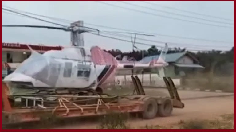Helikopter BNPB Diangkut Pakai Tronton dari Sanggau ke Pontianak Helikopter BNPB Diangkut Pakai Tronton dari Sanggau ke Pontianak