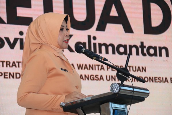 Ketua DWP Kalbar Sebut Perundungan Akibat Kondisi Mental Ketua DWP Kalbar Sebut Perundungan Akibat Kondisi Mental